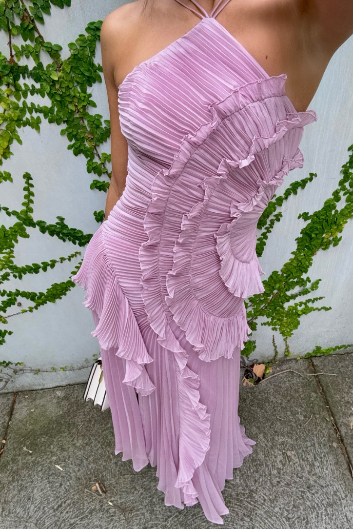 Elegant Women’s Ruffle Dress